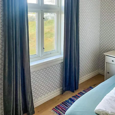 4 Bedroom Stunning Home In Finnas 펜션 *