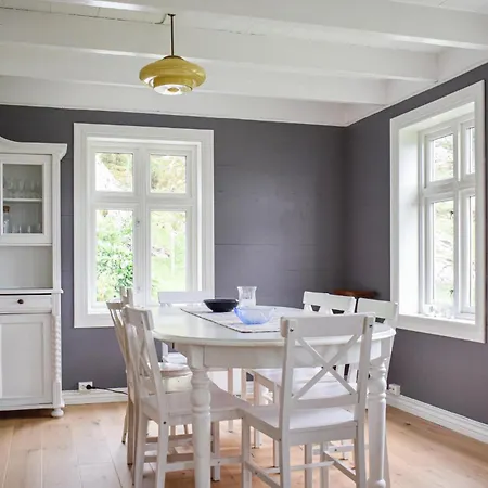 Finnas Lykling Feriehus Vinnes (Austevoll)